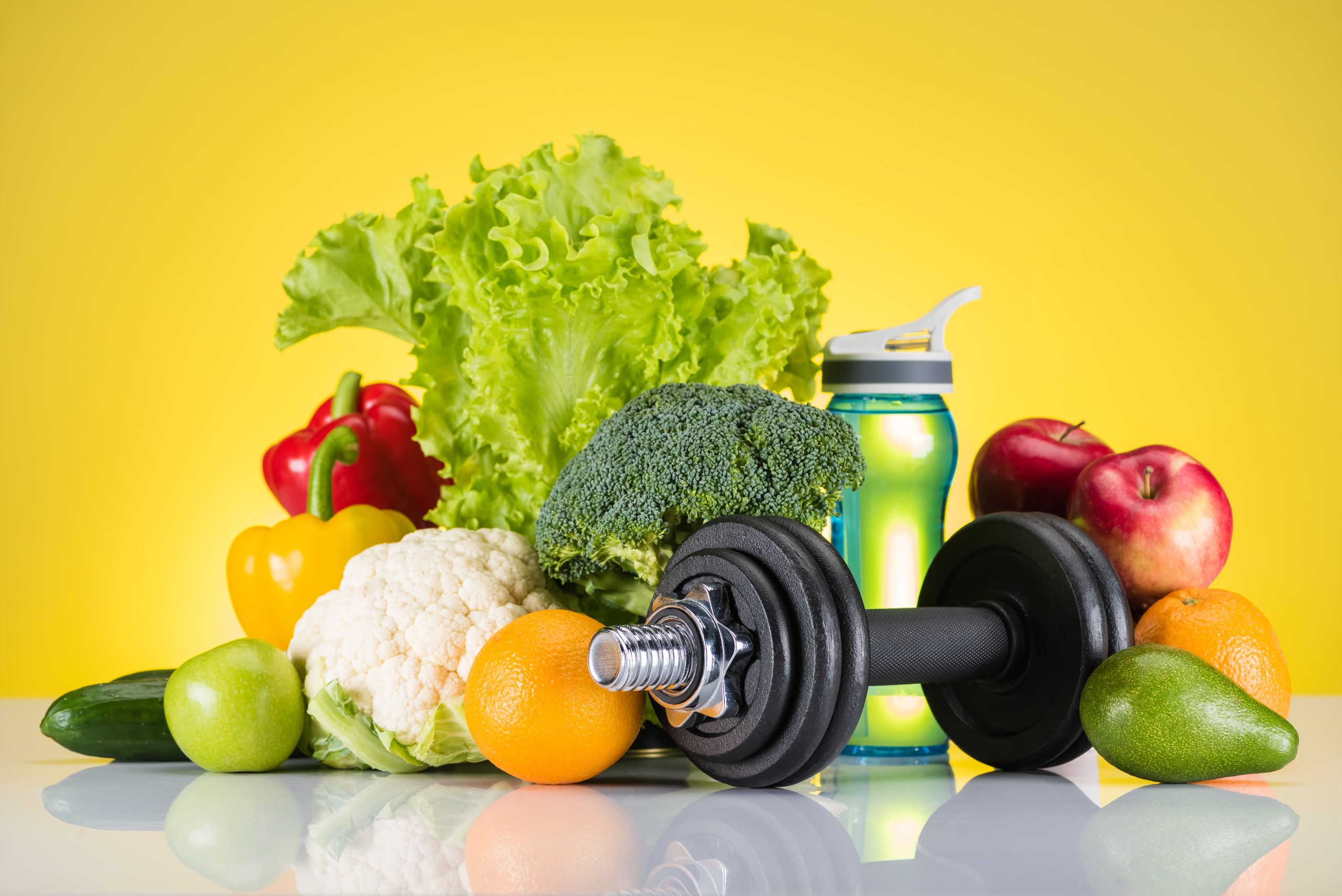 Unlocking Peak Performance: Balancing Macronutrients and Hydration Strategies