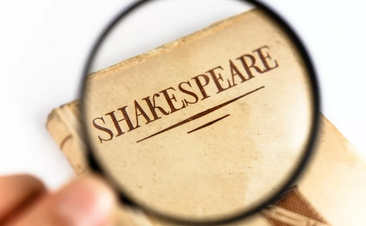 The Heartbeat of Poetry: Metaphor, Symbolism, and Emotional Resonance